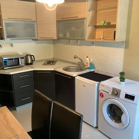 Daire Lungro's Square *