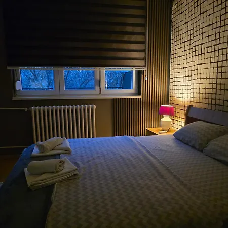 Lungro's Square Apartment *