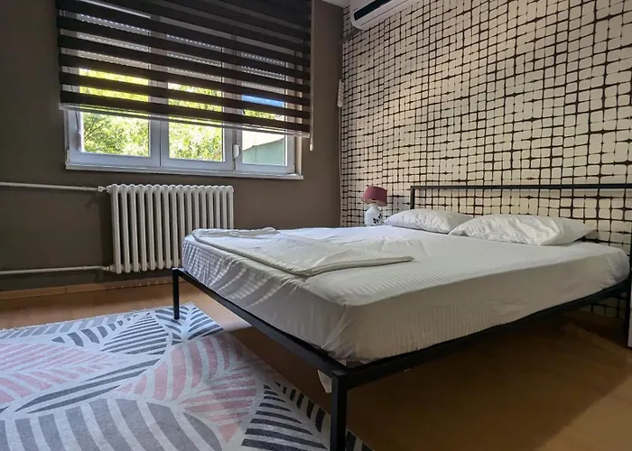 Lungro's Square Daire *